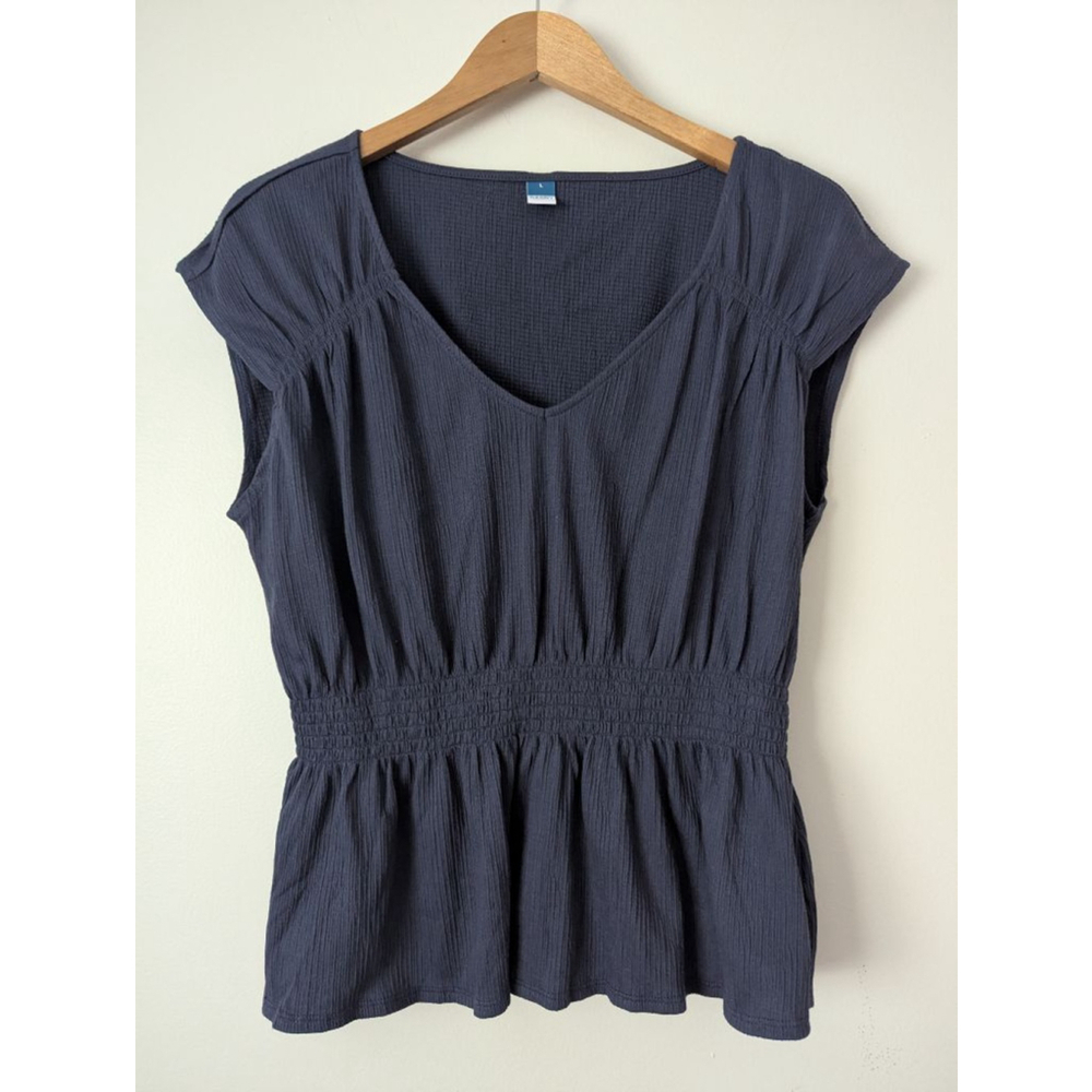 Old Navy Smocked Peplum Top Navy Blue‎ V-Neckline Women's Size Large Minimalist